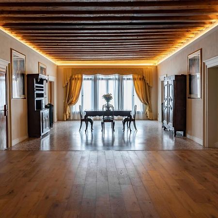 Palazzo Titti Rialto Suites Venedig Exteriör bild