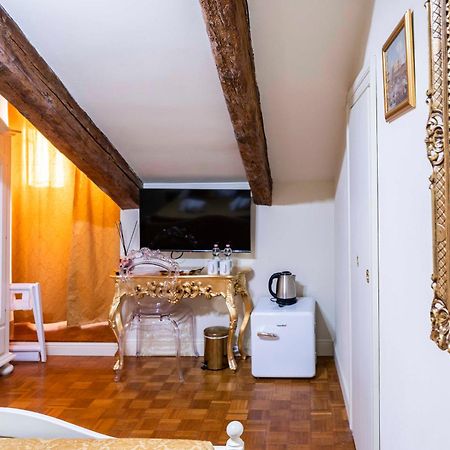 Palazzo Titti Rialto Suites Venedig Exteriör bild